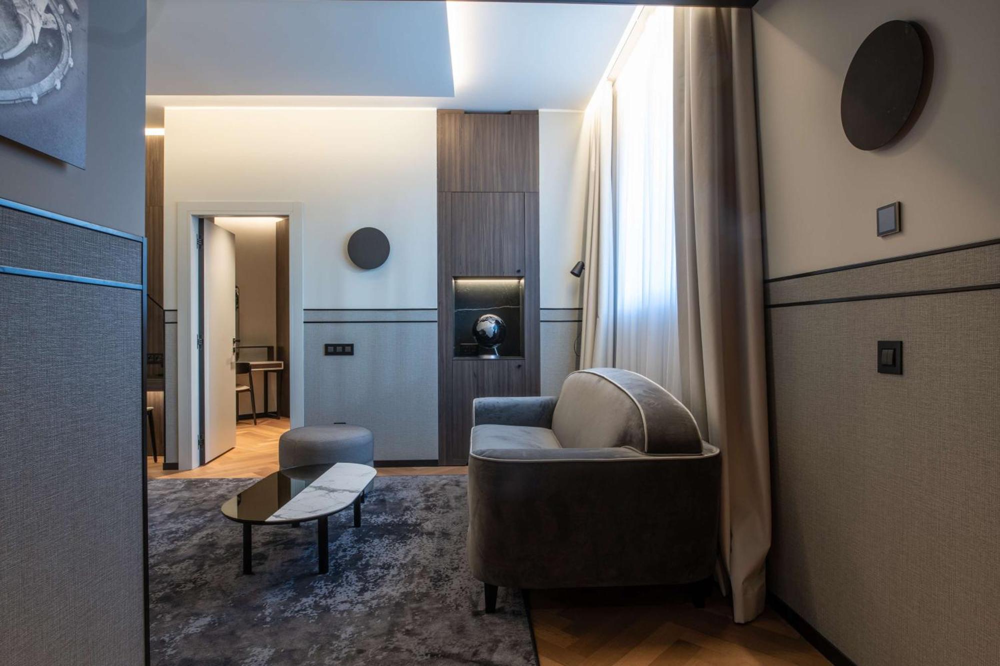 Family Room,1555835107:JPEG